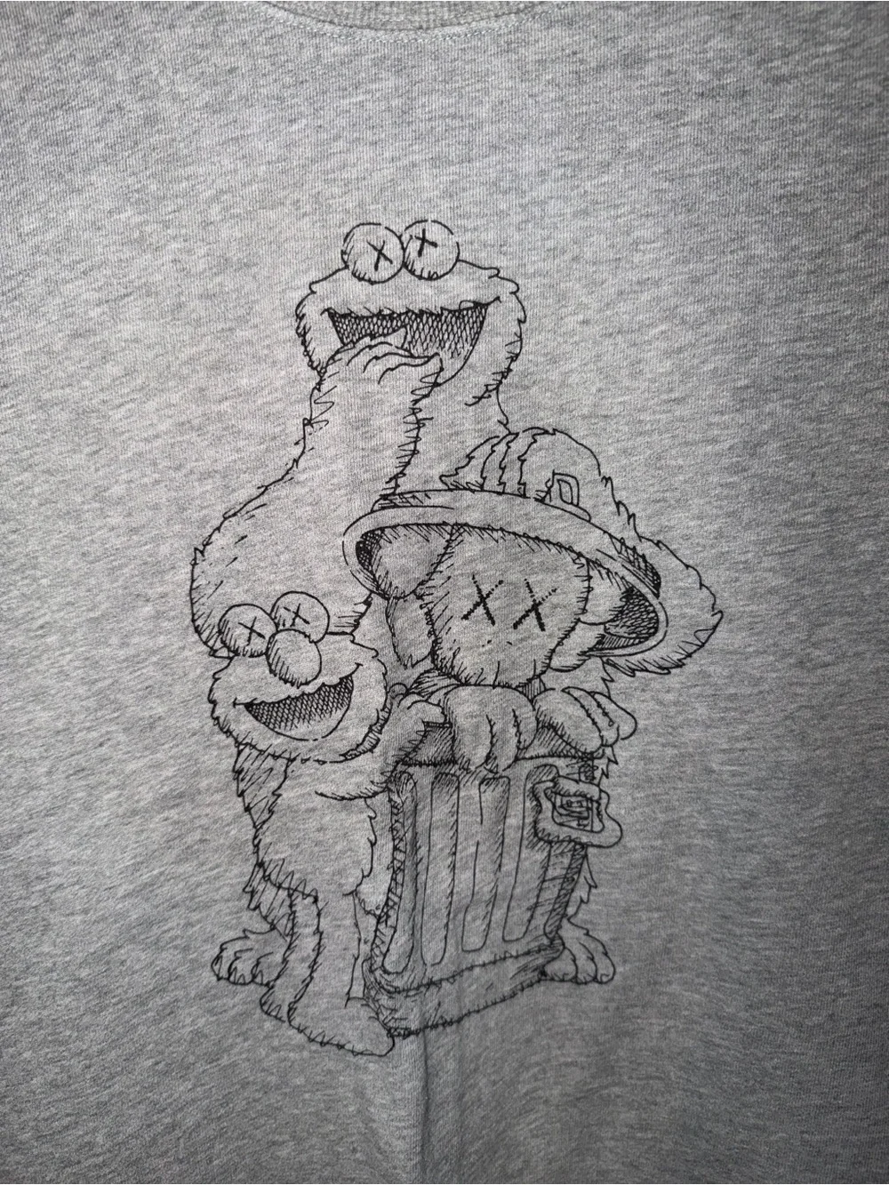 Uniqlo KAWS x sesame street crewneck